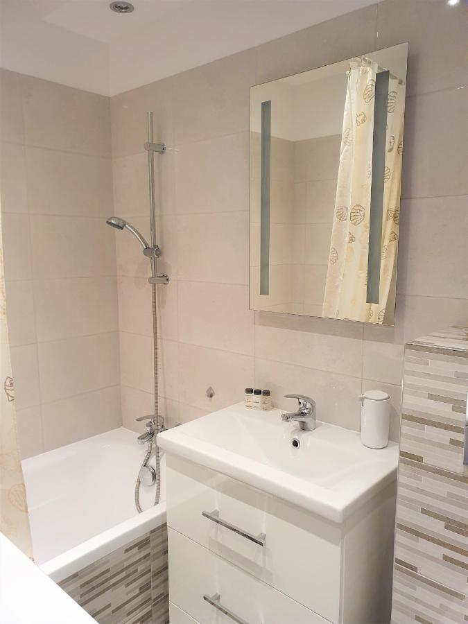 Wera - Klimatyczny Apartament 300 M Od Plazy Brzezno - Azw Danzica Esterno foto